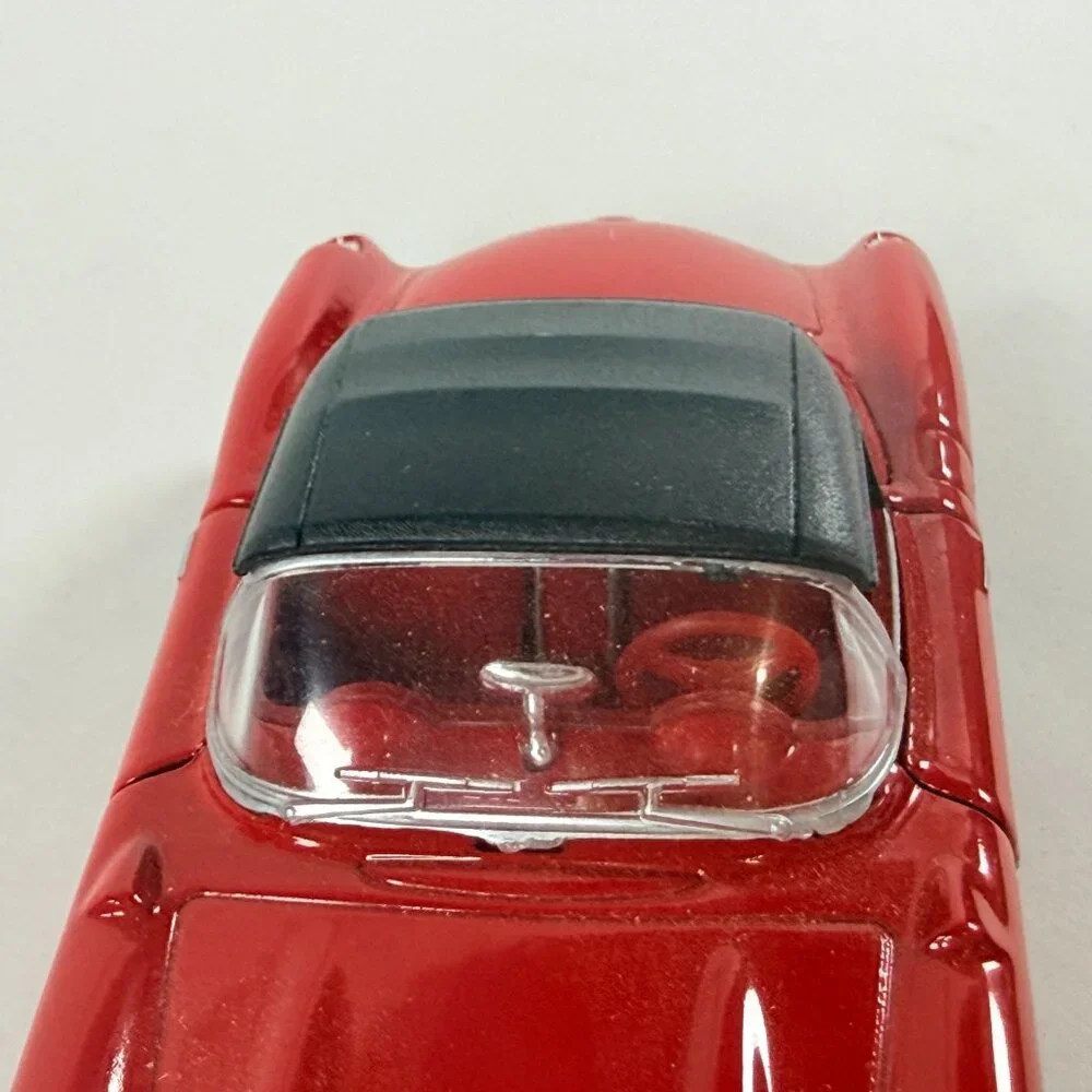 Welly 1957 Chevrolet Corvette Convertible DieCast 1:36  Red Silver damaged